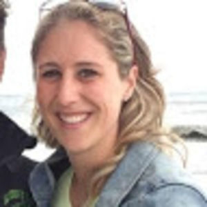 Meet your Posher, Lara